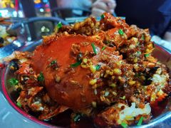 -凤凰路何眼镜香辣蟹(花果园店)