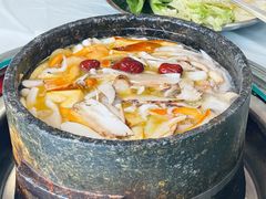 -南渝食府.墨脱石锅松茸鸡