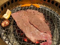 -山川小町·极番烧肉(新地假日广场店)