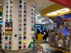 -乐高品牌旗舰店(人民广场店)