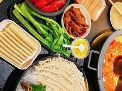 -晓宇重庆火锅(西安荟聚店)
