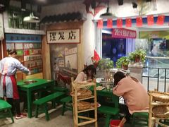 大堂-巷子里头麻辣烫火锅串串(立秦广场店)