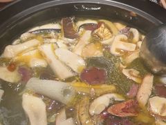 -一朵菌·野生菌探索家火锅(南亚店)