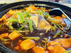 鱼头煲-壹只菜·崇明本地特色菜(崇明南门店)