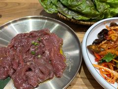 -青瓦餐厅·生鱼片·韩园烤肉(西塔店)
