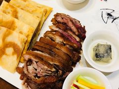 招牌猪手皇-泰钰丰烤鸭.天津菜(开发区店)
