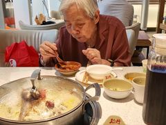 -三人行骨头王火锅(长寿店)
