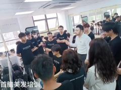 -首脑美容美发化妆美甲培训学校(龙岗校区)
