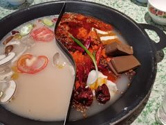 -肖婷姐大铁锅重庆火锅(南湖店)