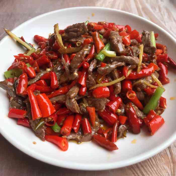 据说是舌尖上的中国导演陈晓卿很爱的成都本地老字号