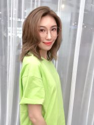-变画·发型STUDIO