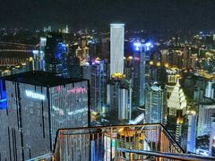 -日月光中心广场