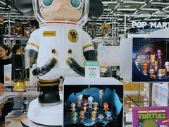 -泡泡玛特POPMART(侨福芳草地店)