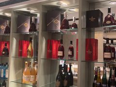 -浅深(世茂滨江精品店)