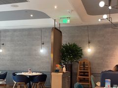 -港丽餐厅(来福士店)