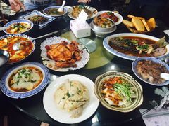 -蓝田九大碗民俗食府(蓝田店)