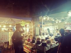 -吴山路夜市