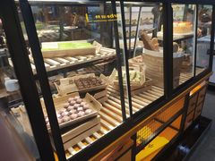 面包甜点陈列柜-苏格里岛自助海鲜烤肉火锅(集美万达店)