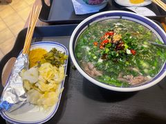 -云阿蛮云南生烫牛肉米线(奉贤路店)
