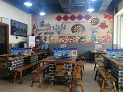 大堂-炮爷东北铁锅炖(棠安路店)