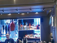 -景月阁空中食府(希尔顿酒店)
