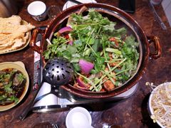 -胡须佬鸡煲四季火锅(海雅缤纷城店)