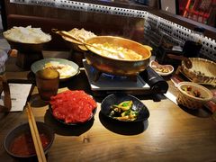 -毛肚向右·川渝毛肚王(经开永旺店)