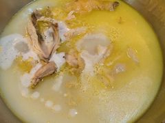 -鲜入围煮花胶鸡海鲜火锅