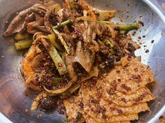 -嘎嘎鸭下巴·爆辣干锅(明教寺店)