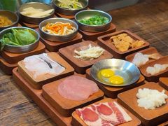 -银米·云南传统过桥米线(双廊黑金冠店)