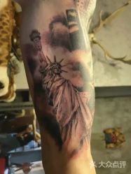 欧美 自由女神-游刃刺青TATTOO纹身工作室
