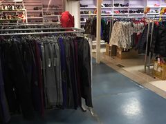 -探路者工厂店(宏福科技园店)