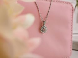 -威德钻石-克拉钻大本营(南京东路店)