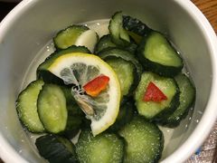 -渝是乎酸菜鱼·川渝小炒(新世界百货望京店)