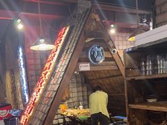 -破瓦寒窑·地摊烤羊排