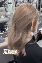 -东秀护肤造型