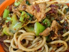 鸡肉炒米粉-玲玲米粉·新疆现炒米粉(大十字总店)