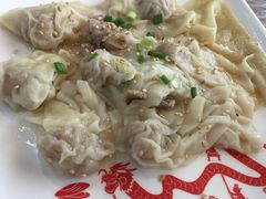 幹撈冬菇雲吞-象角群记(华柏店)
