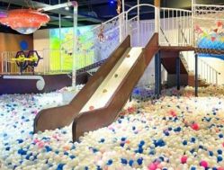 -塔塔王国·主题儿童游乐园(奥城商业广场店)