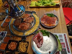 -青瓦炭韩潮烤肉(花园道店)
