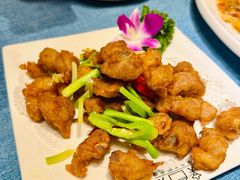 -香巴拉云南餐厅(华莱坞店)