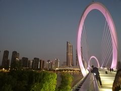 -南京眼步行桥