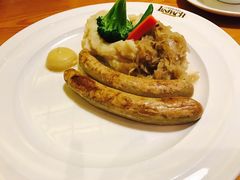 -LENBACH兰巴赫西餐啤酒坊(大连星海广场店)