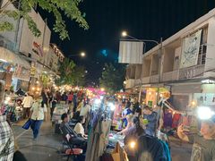 -周日夜市