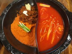 牛油鸳鸯锅-吃皮火锅馆(苏宁店)