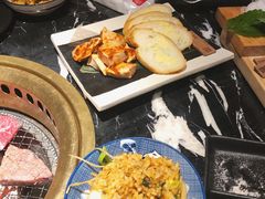-山川小町·极番烧肉(新地假日广场店)