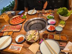 -明洞阿姨·韩式酱蟹烤肉·创意料理(三元桥店)