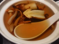 -鸽子侯·家宴·平价海鲜(市图书馆店)
