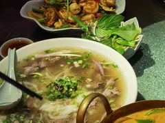 -大头虾越式风味餐厅(光明广场店)