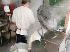 -河记肠粉店